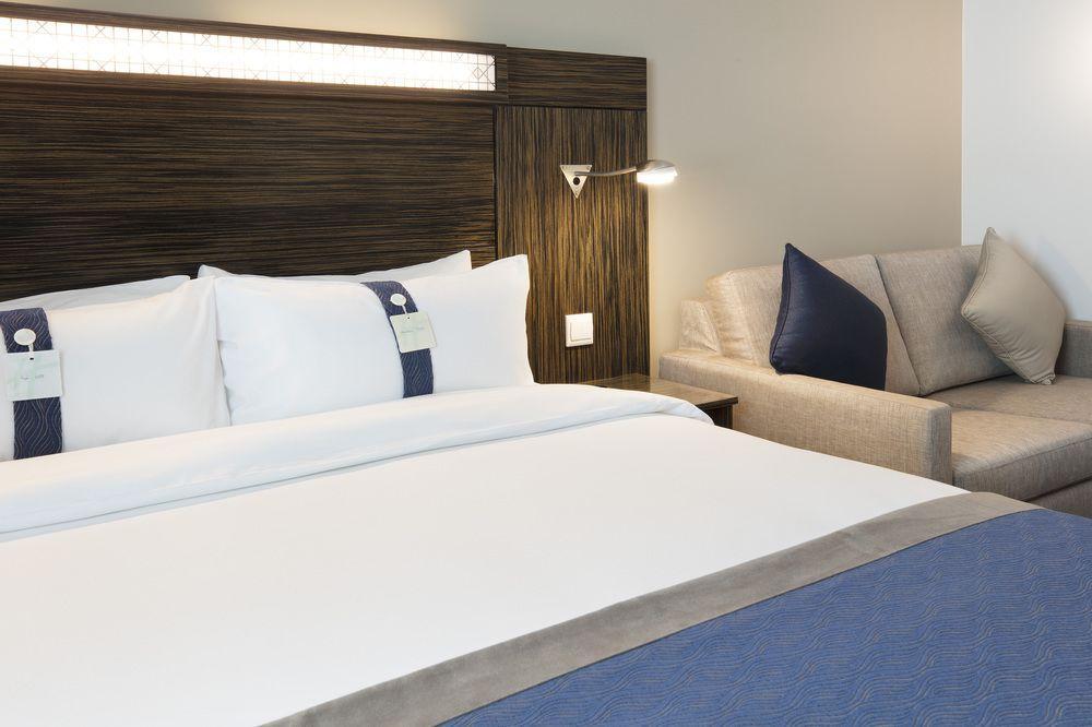Holiday Inn Express Dubai Safa Park, An Ihg Hotel Eksteriør billede