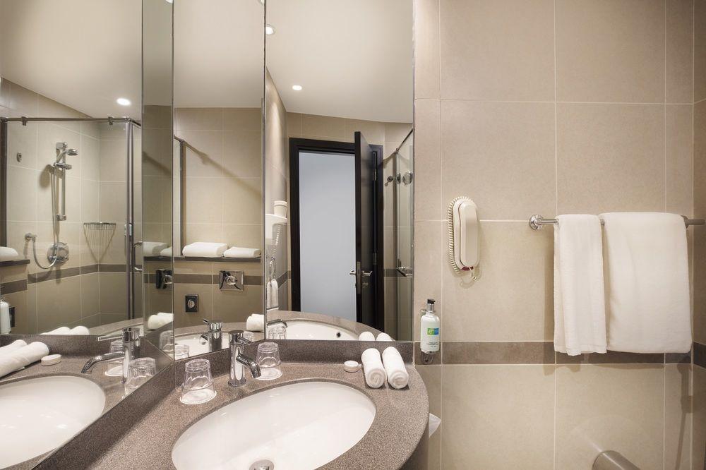 Holiday Inn Express Dubai Safa Park, An Ihg Hotel Eksteriør billede
